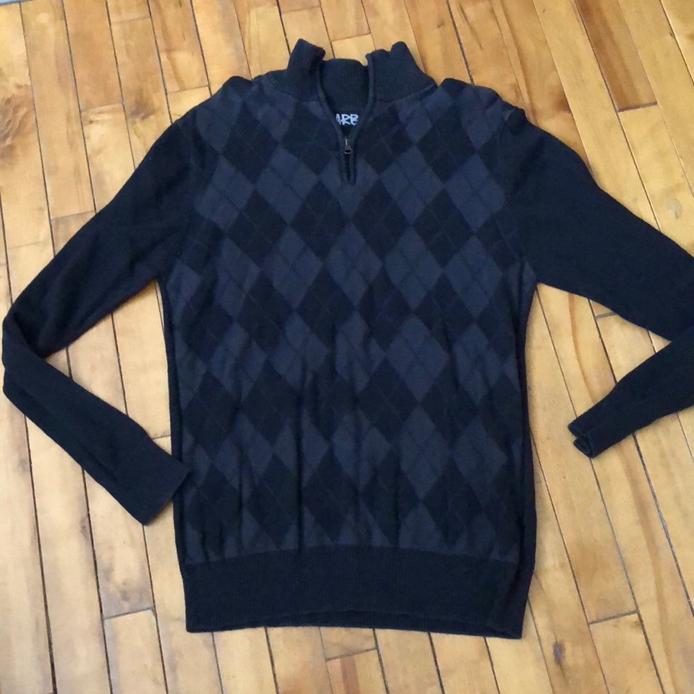 Carbon sweater